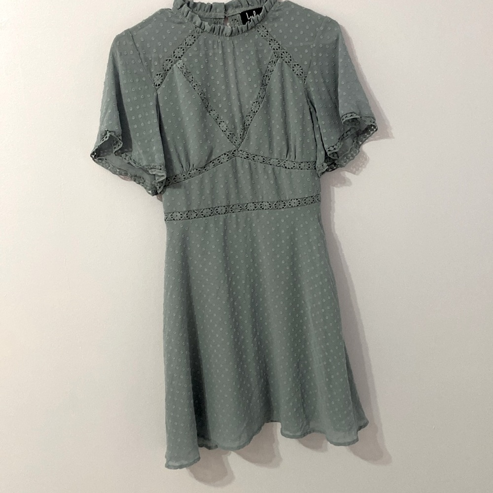 Swiss Dot With Floral Lace Cutout Lulu’s MIDI Dress slate gray